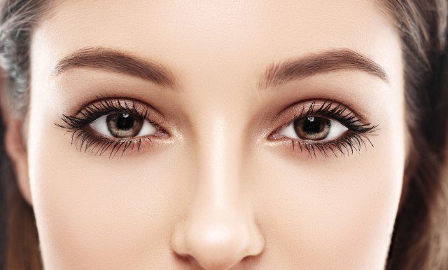 Usuwanie worków pod oczami: blefaroplastyka jeszcze nigdy nie była tak skuteczna