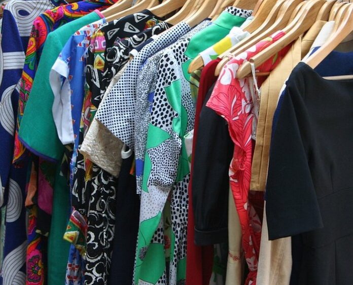 Wiosenne propozycje sukienek - wypełnij szafę po okazyjnych cenach