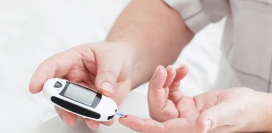"Choroba cukrzycowa typu 1: Wyjaśnienie objawów i leczenia"