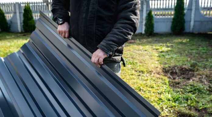 Nowoczesne rozwiązania dla pokrycia dachu: deski kompozytowe, blacha trapezowa i inne oryginalne materiały Nowoczesne rozwiązania dla pokrycia dachu: deski kompozytowe, blacha trapezowa i inne oryginalne materiały