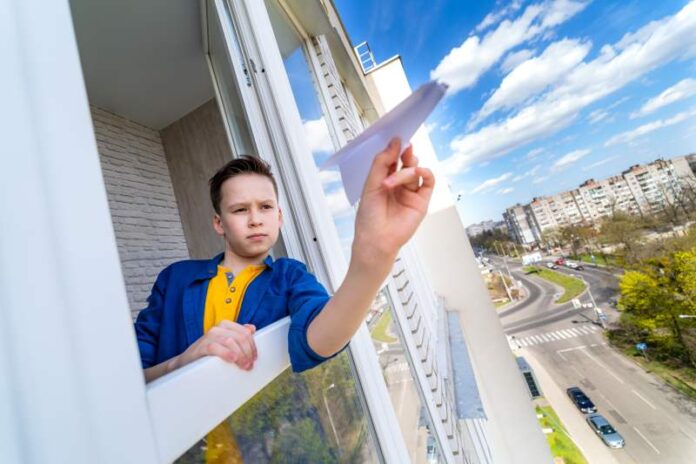 Jak dostosować okna do właściwego funkcjonowania bez pomocy specjalisty