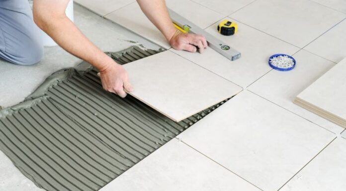 Wykańczając brodzik podłogowy pod prysznicem: jak ułożyć płytki? Wykańczając brodzik podłogowy pod prysznicem: jak ułożyć płytki?