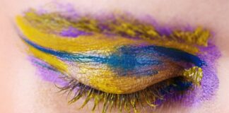 Kolorowe rzęsy na lato - Szaleństwo barw i letni klimat!