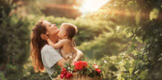 Wskazówki dotyczące opieki nad nowo narodzonym dzieckiem w pierwszym lecie życia