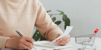 Czy opłaca się czekać na promocje podczas zakupów?