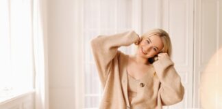 Naturalne włókna kontra syntetyki – co lepiej współgra z fizjologią skóry?